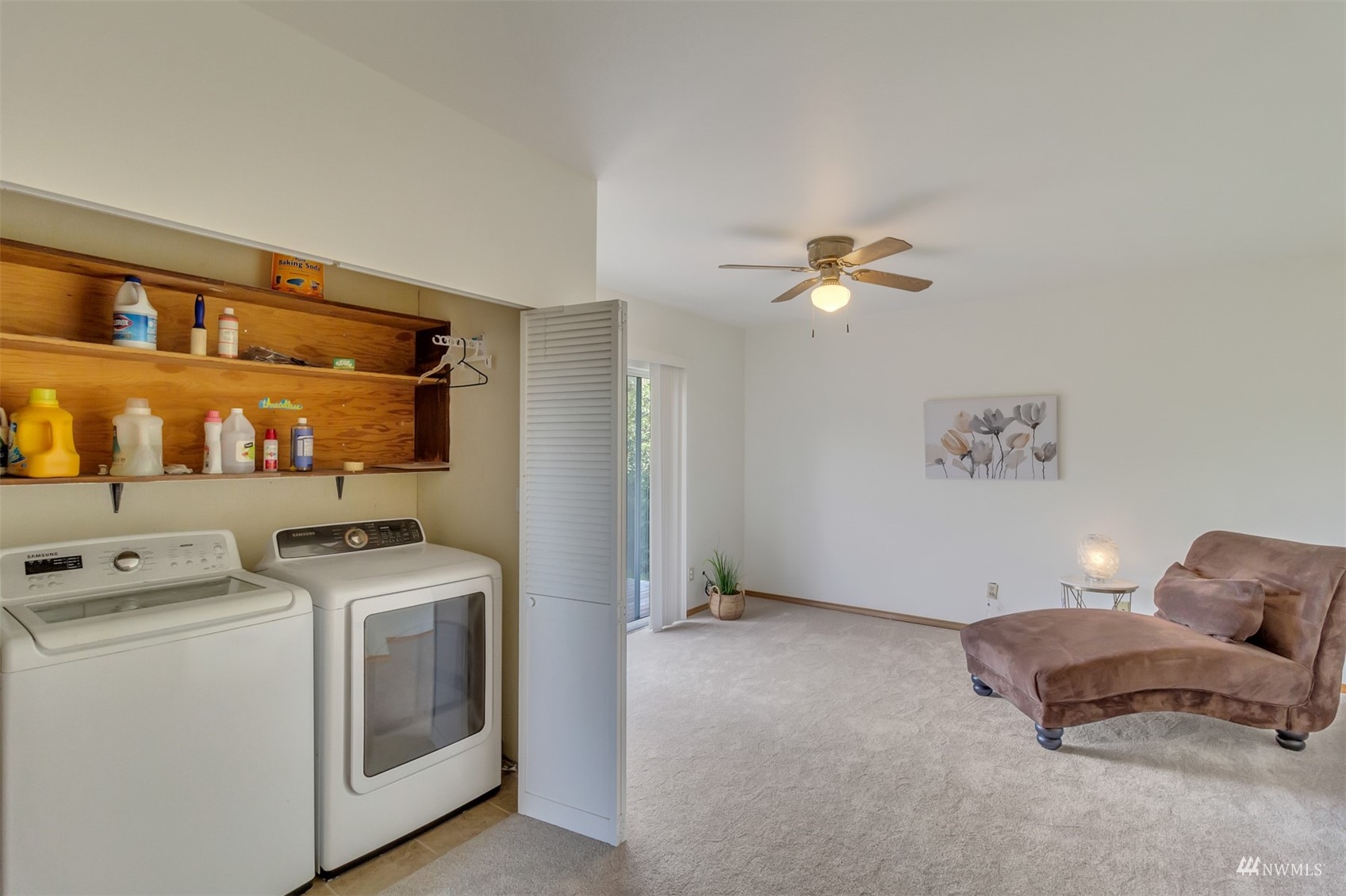 22420 13th Place West Bothell, WA 98021 - Photo 15 of 19 a view of livingroom with washer and dryer