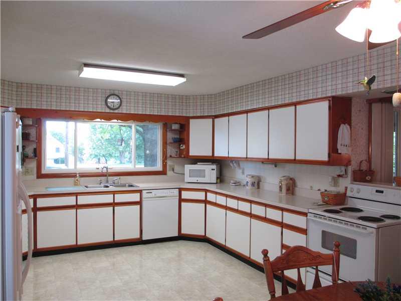 119 South Peterman Road Greenwood, IN 46142 - Photo 15 of 24 Gallery Image 15