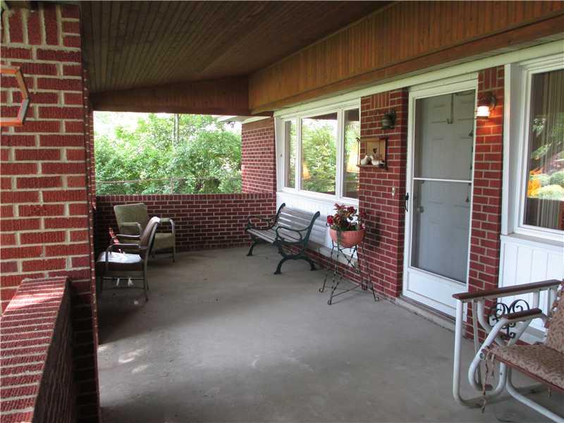 119 South Peterman Road Greenwood, IN 46142 - Photo 7 of 24 Gallery Image 7