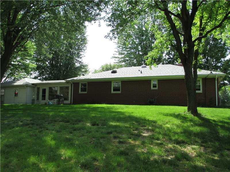 119 South Peterman Road Greenwood, IN 46142 - Photo 9 of 24 Gallery Image 9