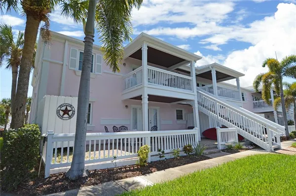 $3,000 | 3873 Pompano Drive Southeast, Unit D, St. Petersburg, FL 33705