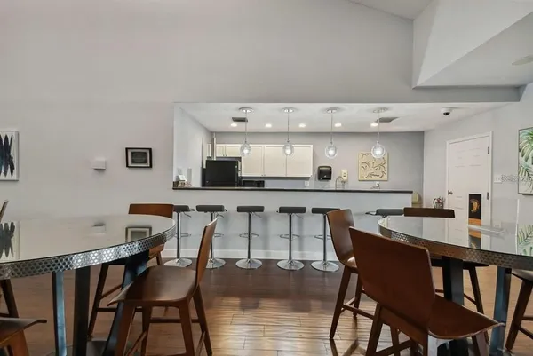 $3,000 | 3873 Pompano Drive Southeast, Unit D, St. Petersburg, FL 33705