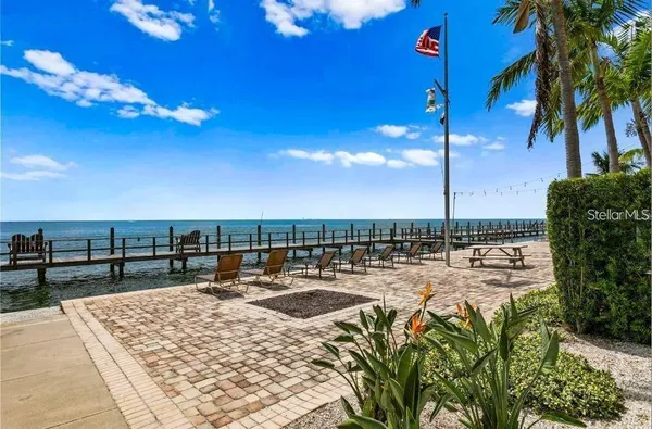 $3,000 | 3873 Pompano Drive Southeast, Unit D, St. Petersburg, FL 33705