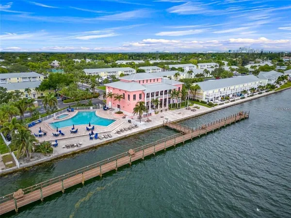 $3,000 | 3873 Pompano Drive Southeast, Unit D, St. Petersburg, FL 33705