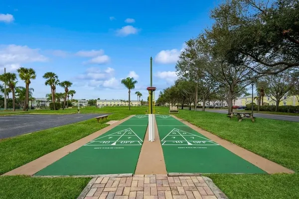 $3,000 | 3873 Pompano Drive Southeast, Unit D, St. Petersburg, FL 33705
