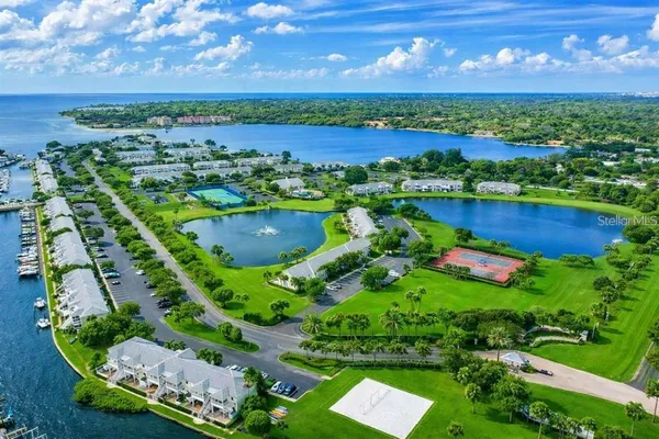 $3,000 | 3873 Pompano Drive Southeast, Unit D, St. Petersburg, FL 33705