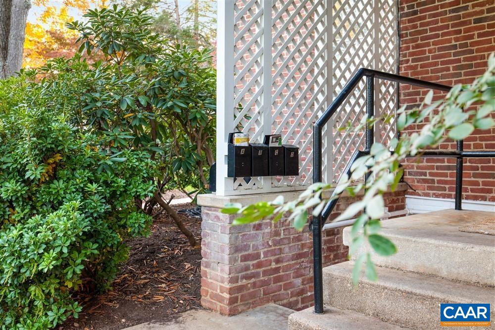 1931 Thomson Road, Unit B Charlottesville, VA 22903 - Photo 19 of 19