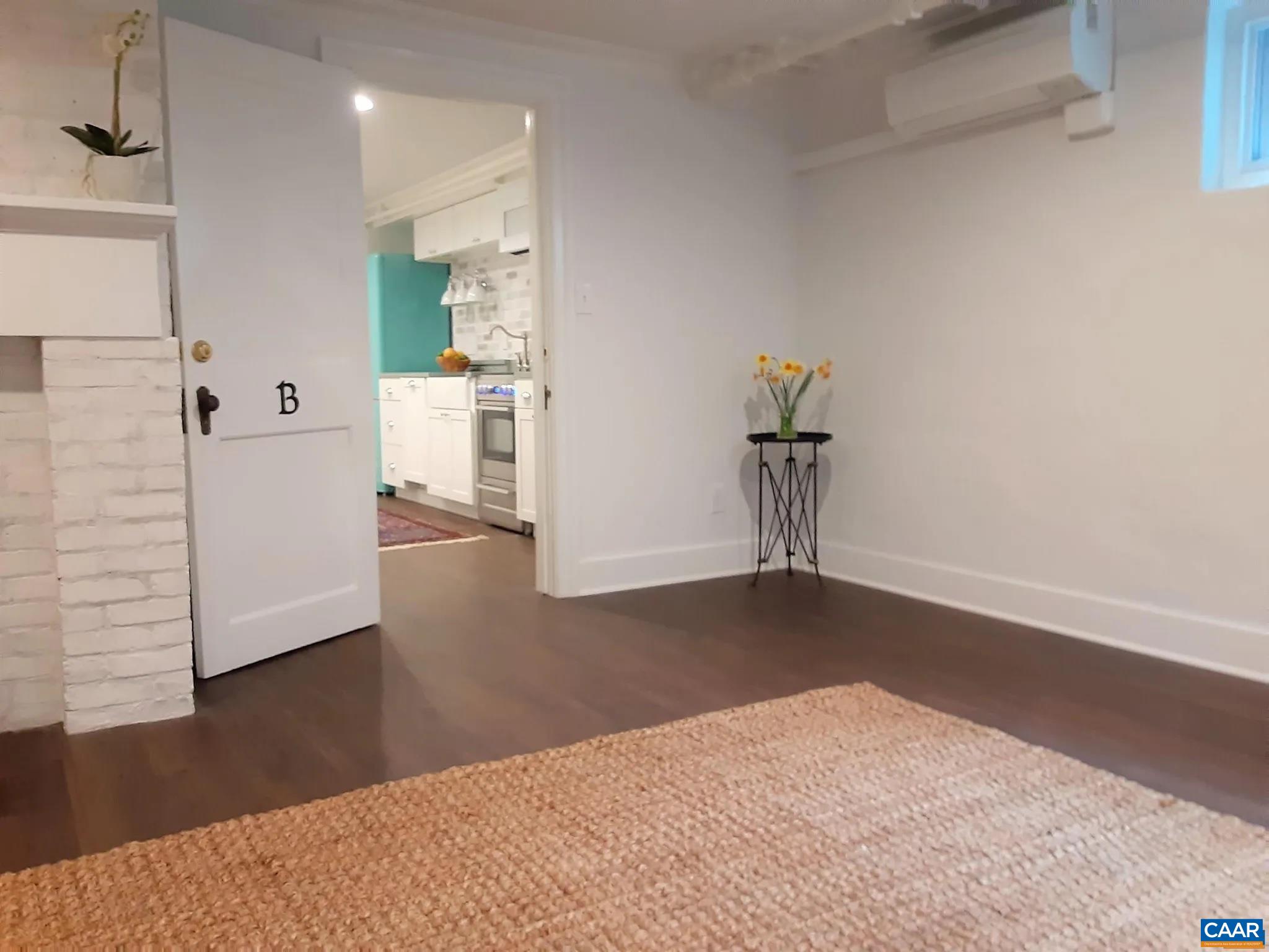 1931 Thomson Road, Unit B Charlottesville, VA 22903 - Photo 6 of 19