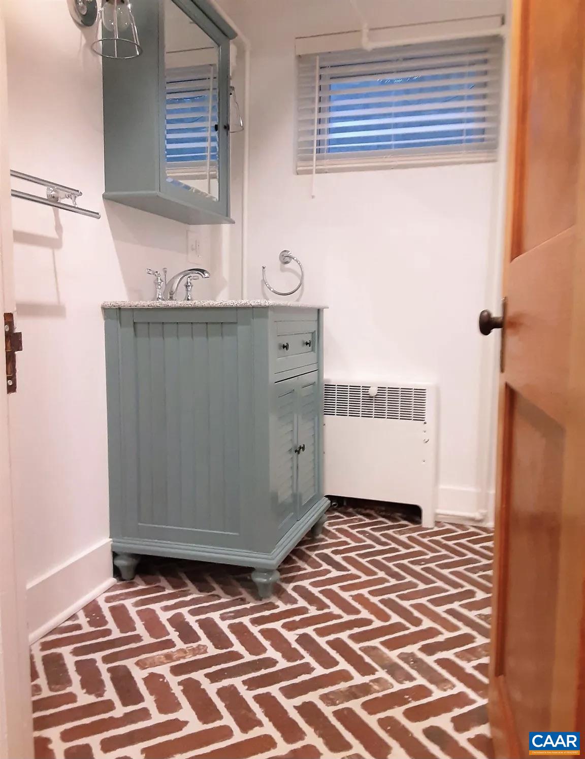 1931 Thomson Road, Unit B Charlottesville, VA 22903 - Photo 7 of 19