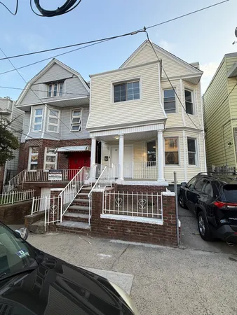 $2,300 | 221 Wilkinson Avenue, Unit 1, Jersey City, NJ 07305