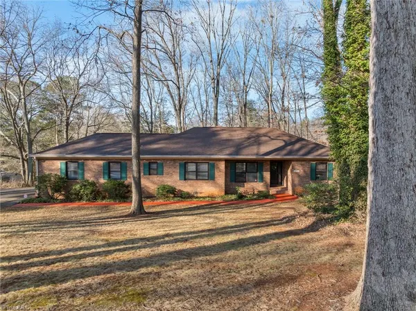$396,000 | 4320 Woodbourne Drive, Clemmons, NC 27012