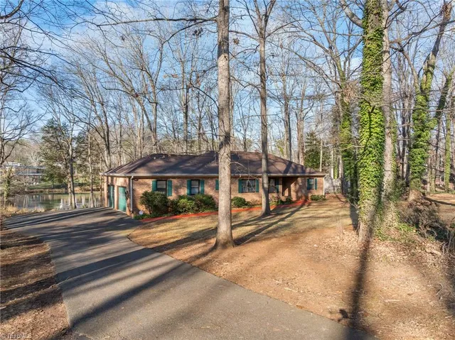 $425,000 | 4320 Woodbourne Drive, Clemmons, NC 27012