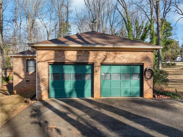 $425,000 | 4320 Woodbourne Drive, Clemmons, NC 27012