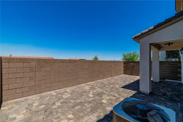 $2,195 | 302 Quail Dove Avenue, Henderson, NV 89012