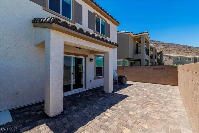 $2,195 | 302 Quail Dove Avenue, Henderson, NV 89012