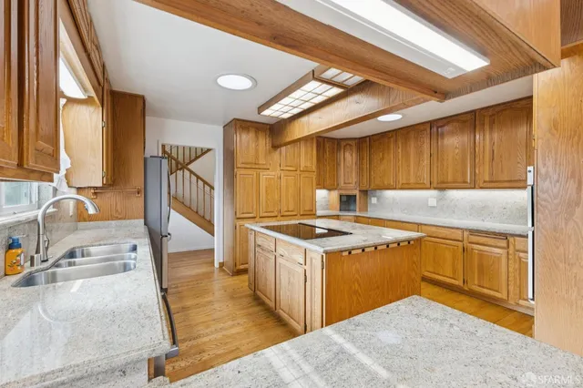 $1,700,000 | 2 Beaumont Court, Lafayette, CA 94549