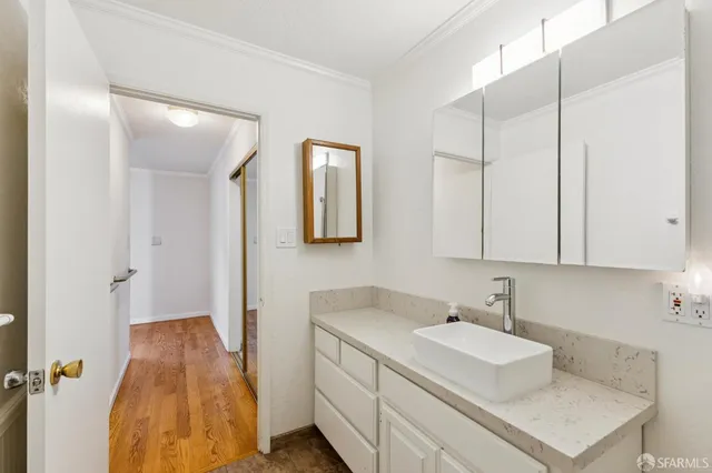 $1,700,000 | 2 Beaumont Court, Lafayette, CA 94549