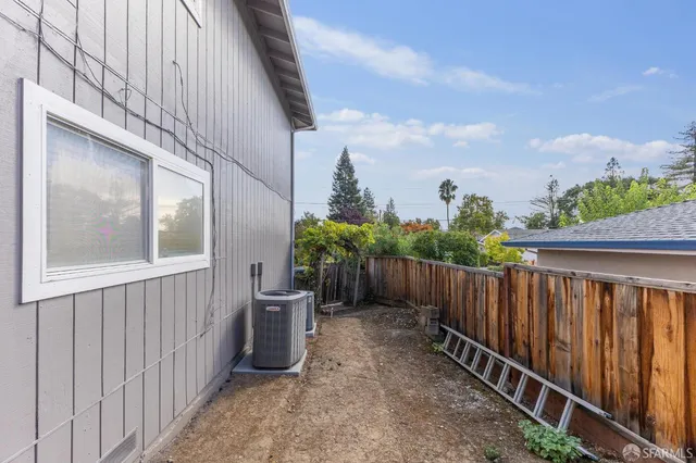 $1,700,000 | 2 Beaumont Court, Lafayette, CA 94549