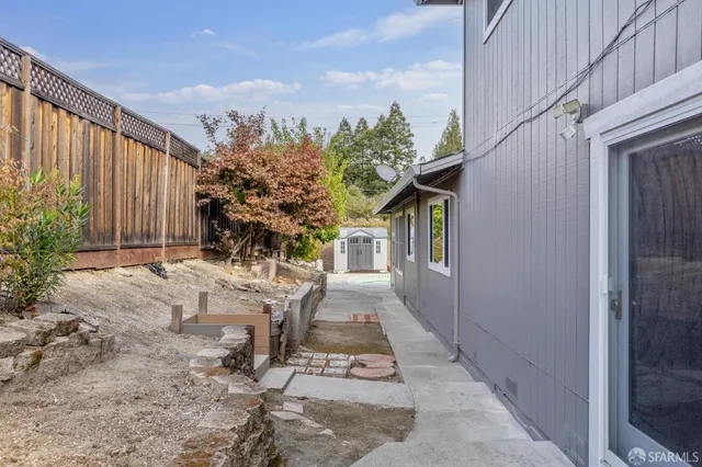 $1,700,000 | 2 Beaumont Court, Lafayette, CA 94549