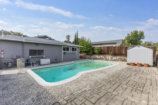 $1,700,000 | 2 Beaumont Court, Lafayette, CA 94549