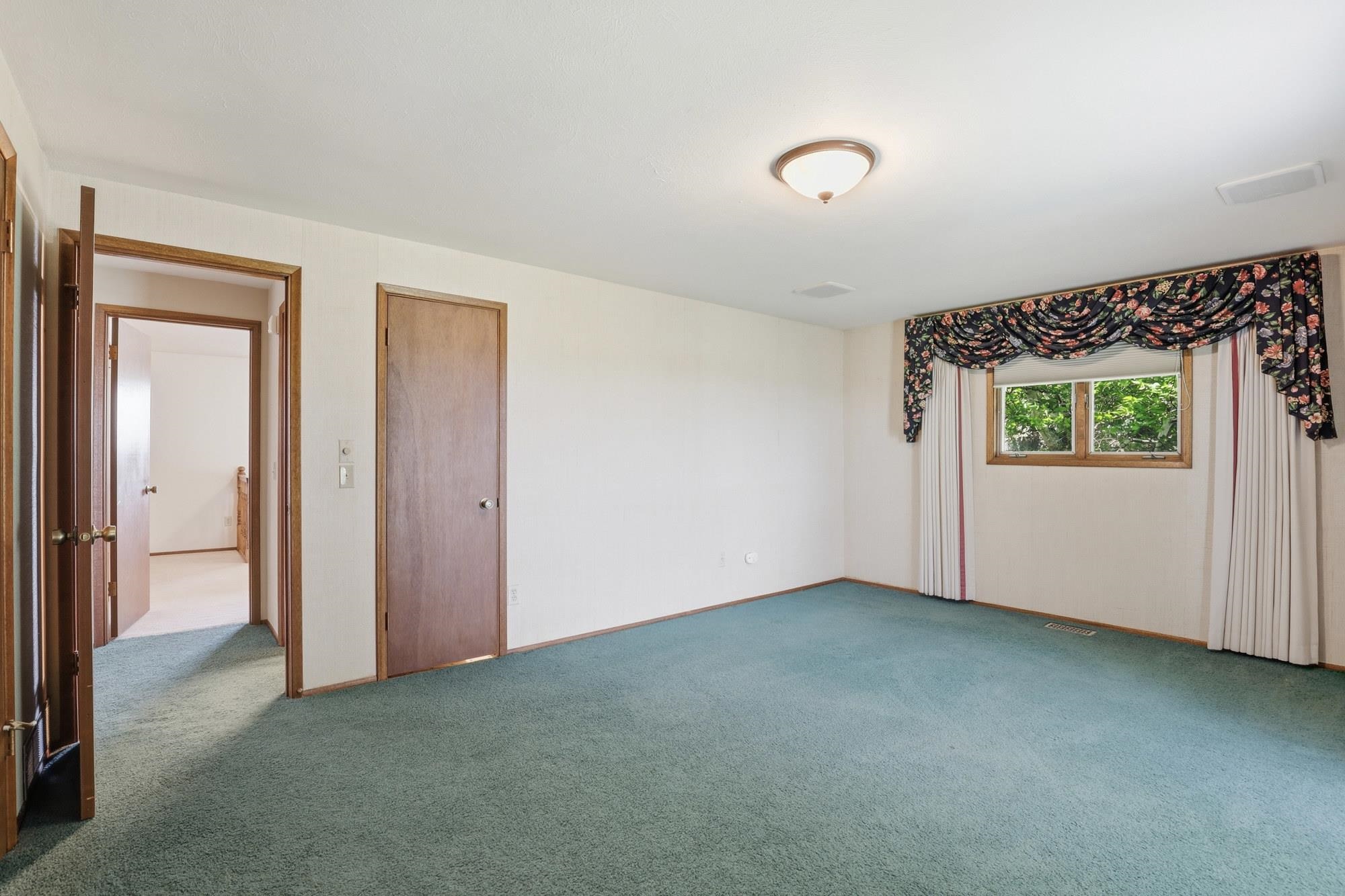 8634 State Route Sprague, WA 99032 - Photo 17 of 47