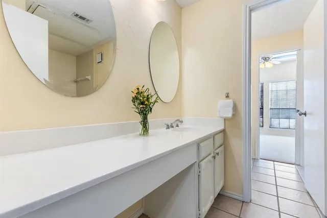 $240,000 | 3101 Townbluff Drive, Unit 1013, Plano, TX 75075