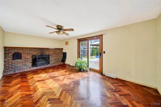 $329,900 | 4336 Forestbrook Drive, Clay, NY 13090