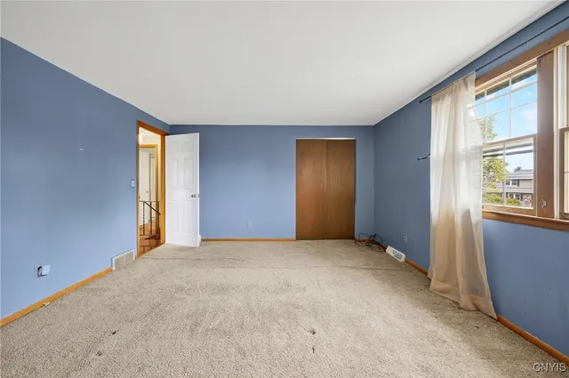 $329,900 | 4336 Forestbrook Drive, Clay, NY 13090