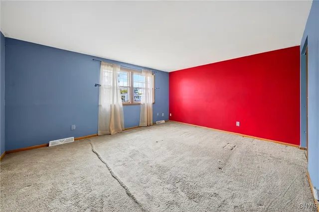 $329,900 | 4336 Forestbrook Drive, Clay, NY 13090