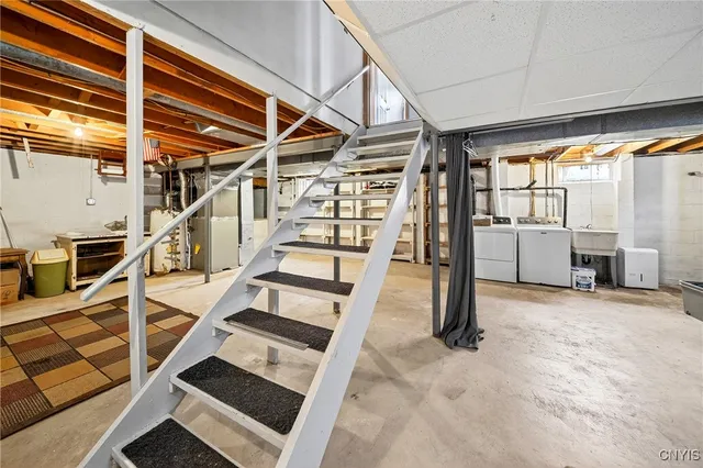 $329,900 | 4336 Forestbrook Drive, Clay, NY 13090