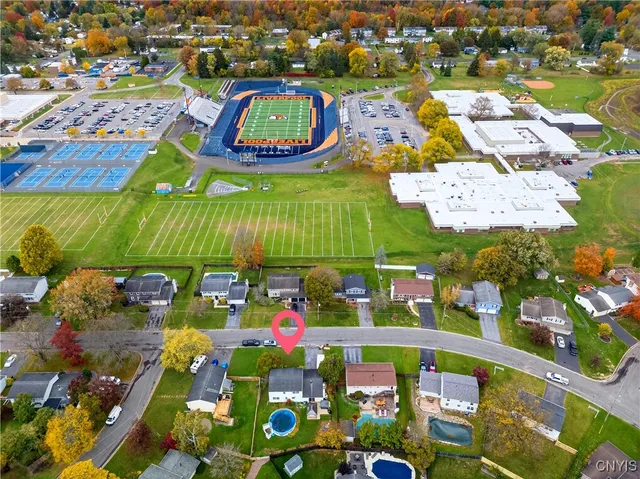 $329,900 | 4336 Forestbrook Drive, Clay, NY 13090