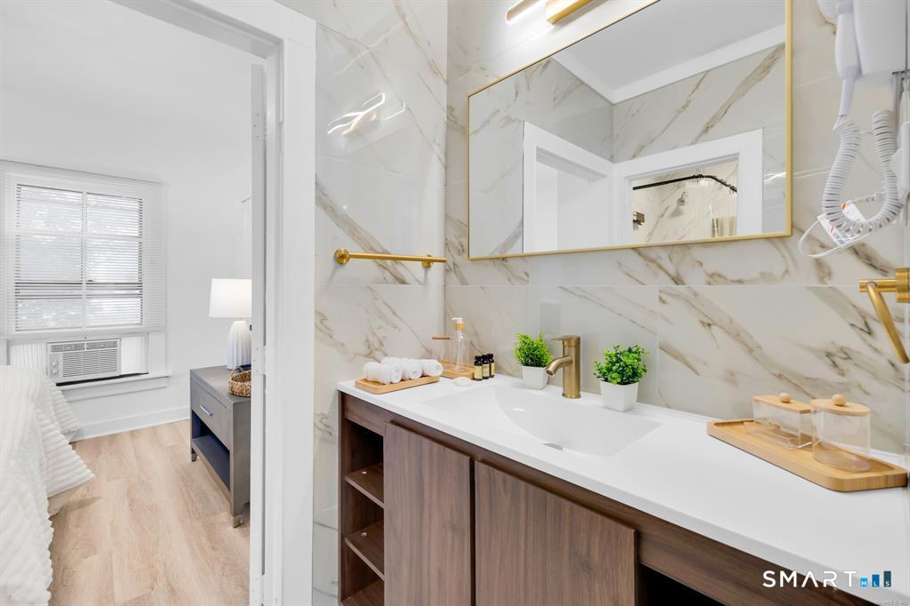 500 Plank Road, Unit 2 Waterbury, CT 06705 - Photo 10 of 19