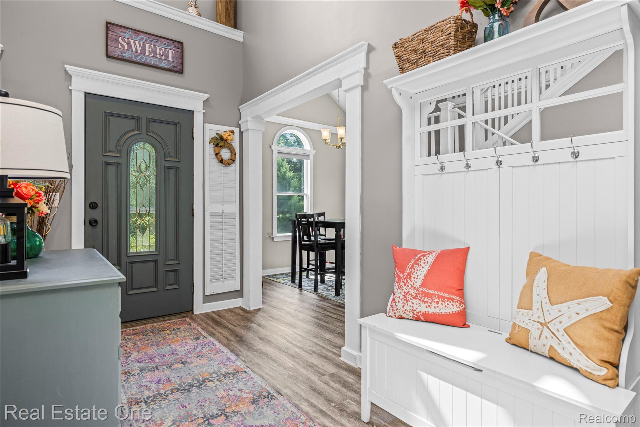 9210 Hickory Ridge Road Holly, MI 48442 - Photo 25 of 73 Welcoming Entry!
