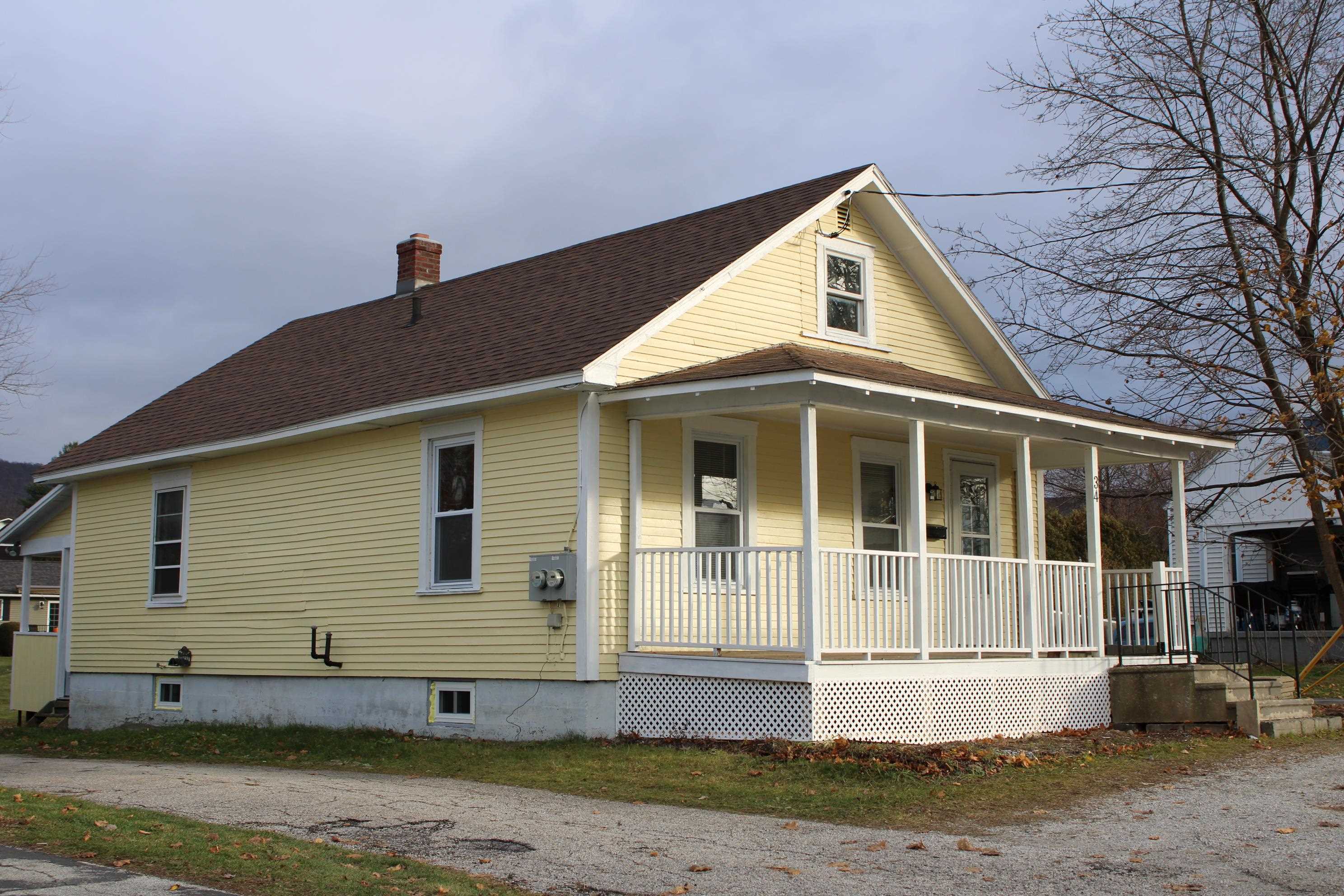 34 Stratton Road Rutland, VT 05701 - Photo 3 of 29