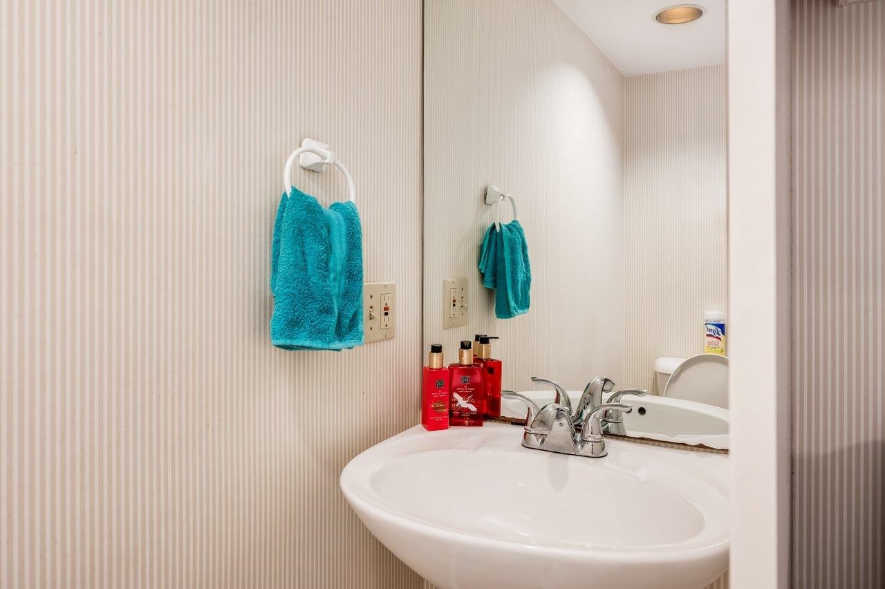 46 High Street Exeter, NH 03833 - Photo 6 of 29