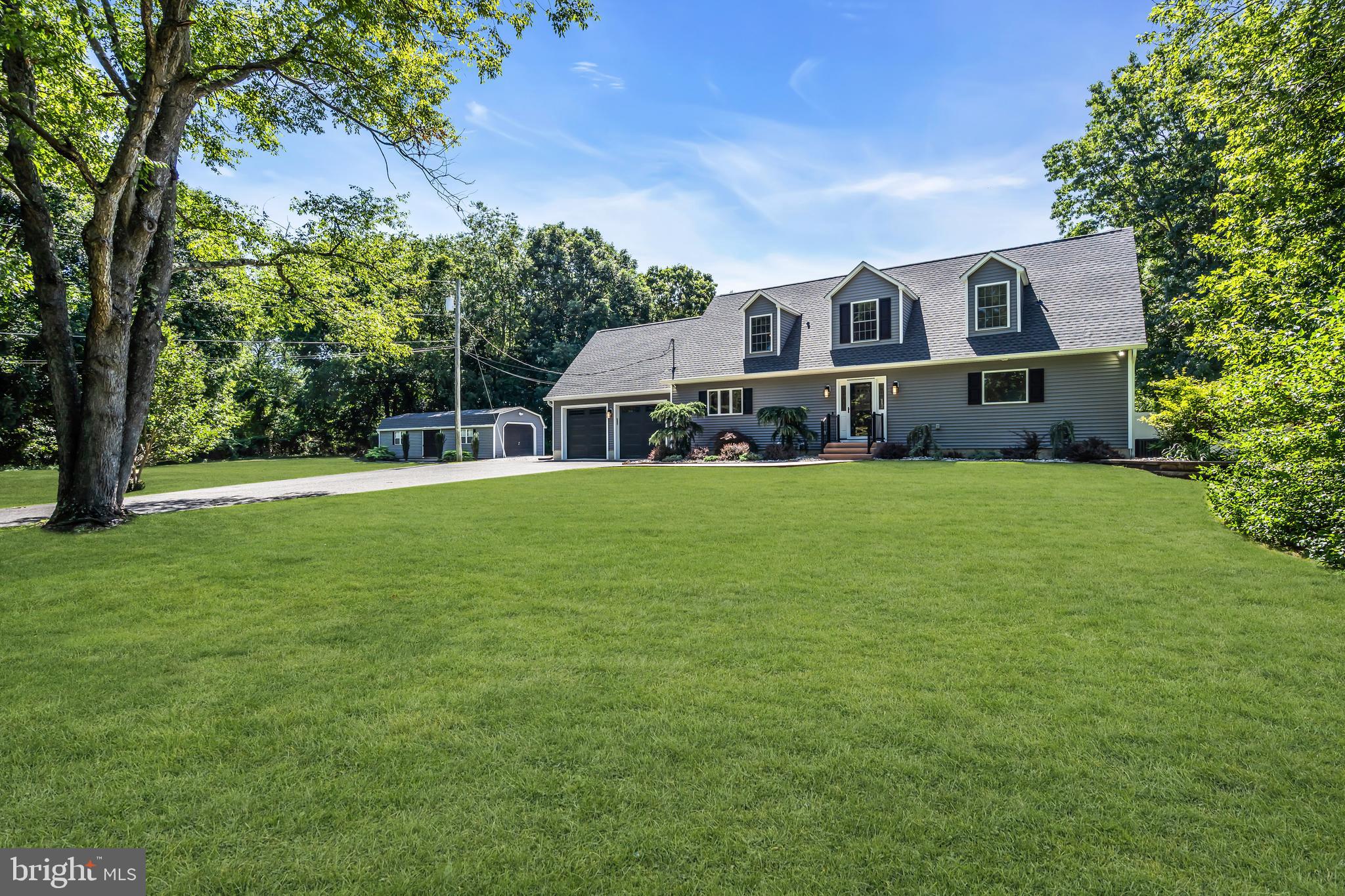 412 Greentree Road Sewell, NJ 08080 - Photo 4 of 55