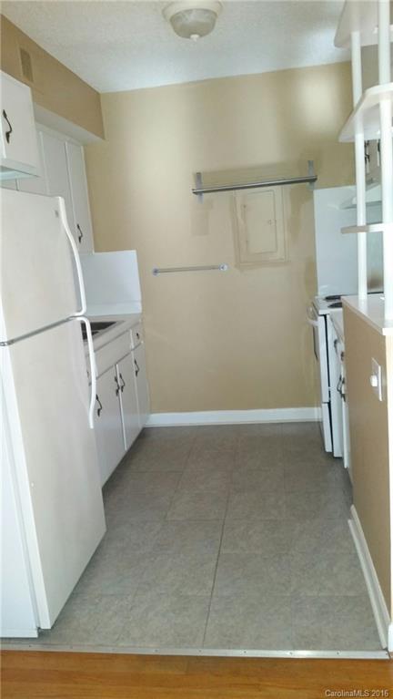 400 Queens Road, Unit C4 Charlotte, NC 28207 - Photo 4 of 9 Gallery Image 4