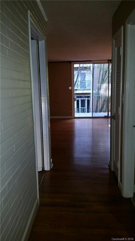 400 Queens Road, Unit C4 Charlotte, NC 28207 - Photo 5 of 9 Gallery Image 5
