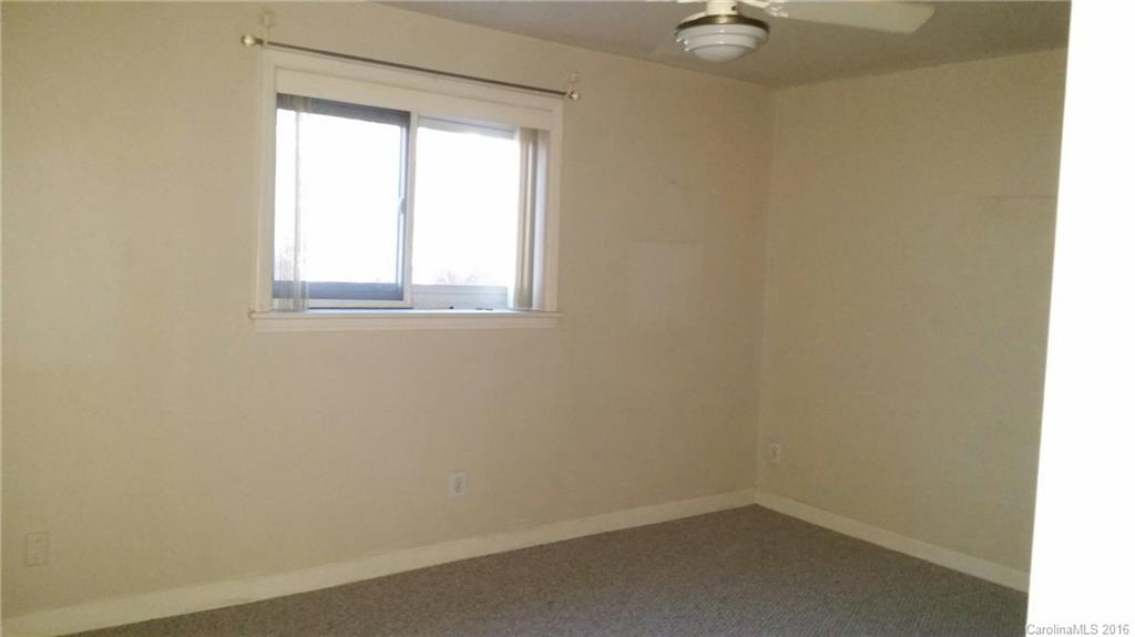 400 Queens Road, Unit C4 Charlotte, NC 28207 - Photo 6 of 9 Gallery Image 6