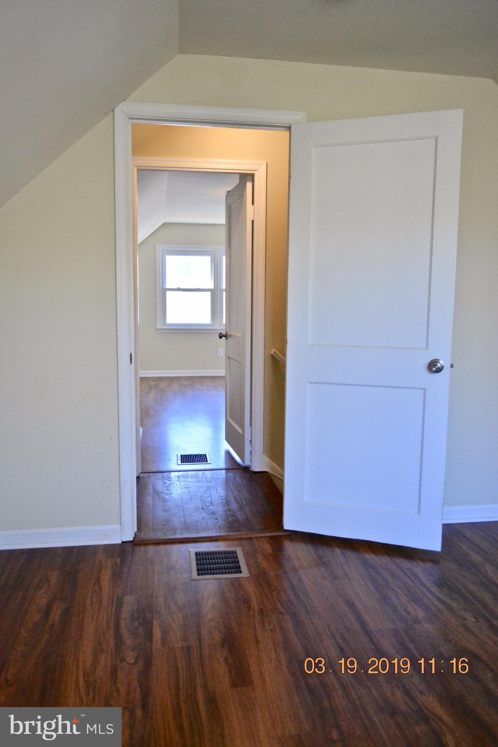 823 Cliffedge Road Baltimore, MD 21208 - Photo 16 of 32