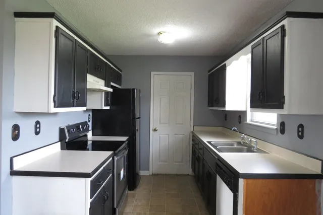 $1,295 | 200 Rusty Drive, Oak Grove, KY 42262