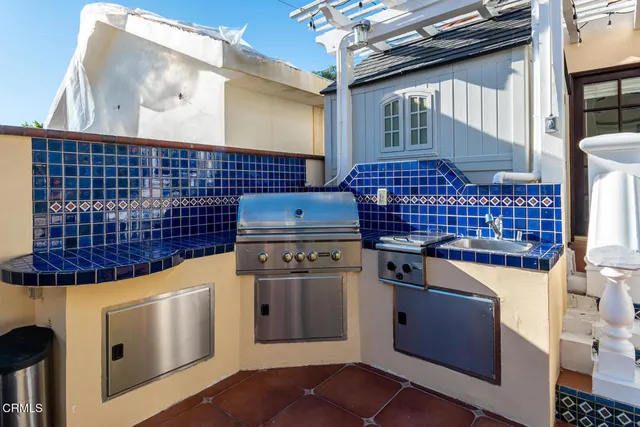 $2,750,000 | 1075 East Tujunga Avenue, Burbank, CA 91501