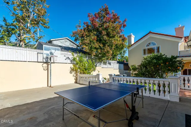 $2,750,000 | 1075 East Tujunga Avenue, Burbank, CA 91501