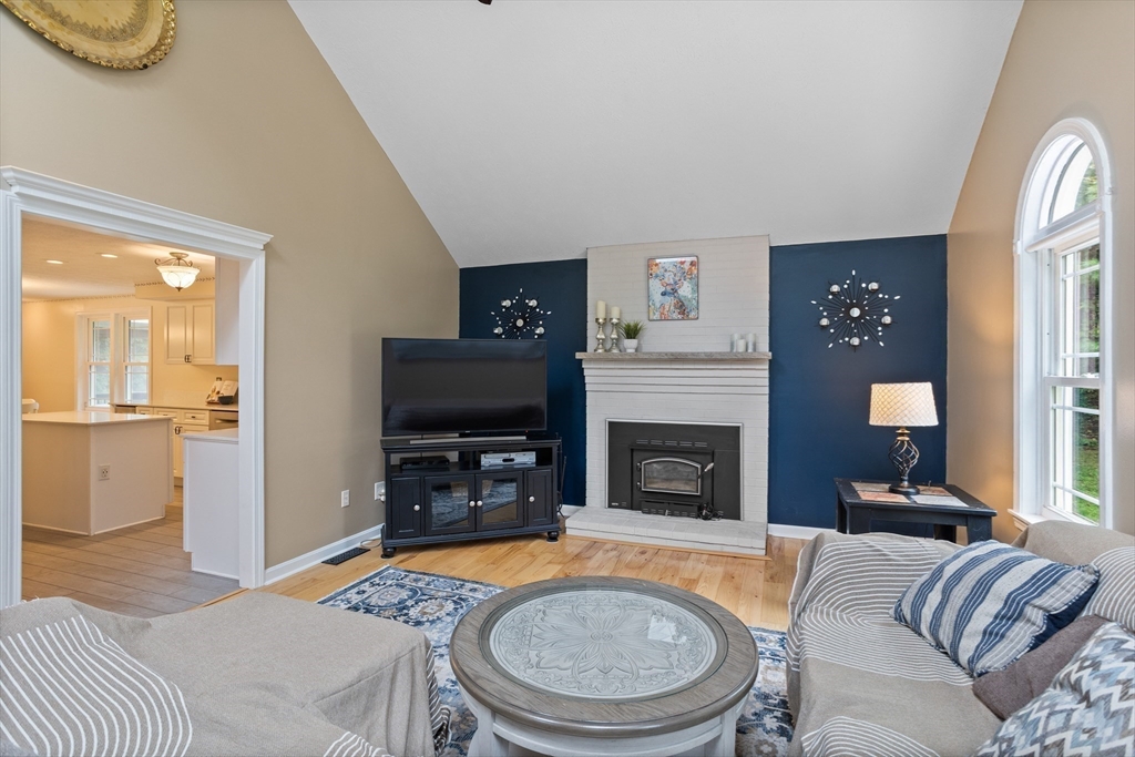 231 Vaughn Hill Road Bolton, MA 01740 - Photo 11 of 39 Gallery Image 11