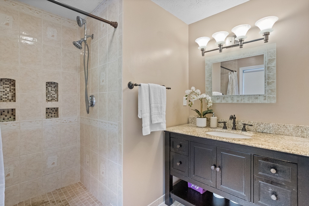 231 Vaughn Hill Road Bolton, MA 01740 - Photo 21 of 39 Gallery Image 21