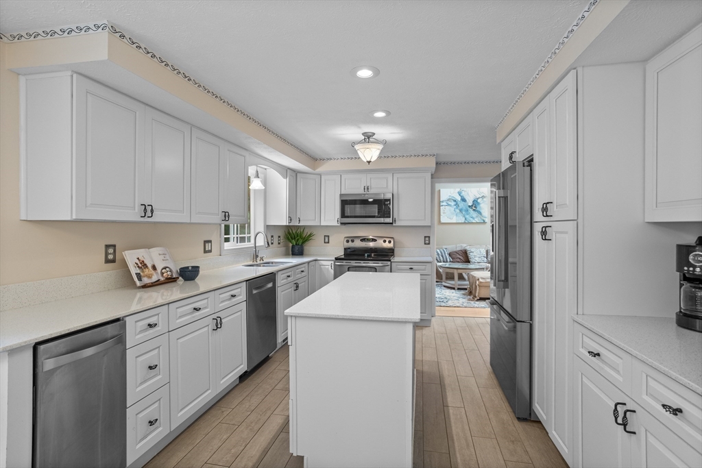 231 Vaughn Hill Road Bolton, MA 01740 - Photo 8 of 39 Gallery Image 8