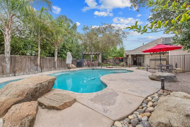 $550,000 | 594 Diana Court, Hanford, CA 93230