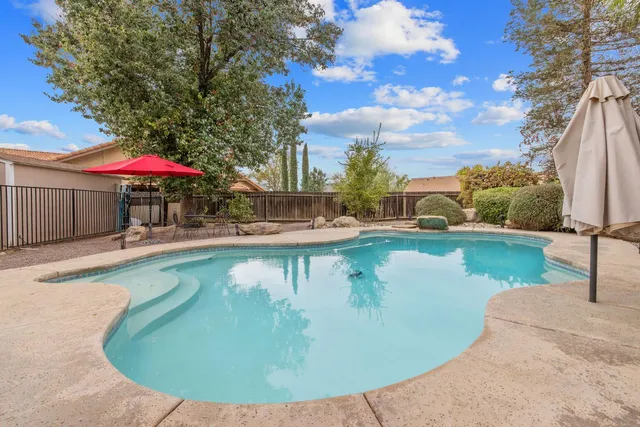 $550,000 | 594 Diana Court, Hanford, CA 93230