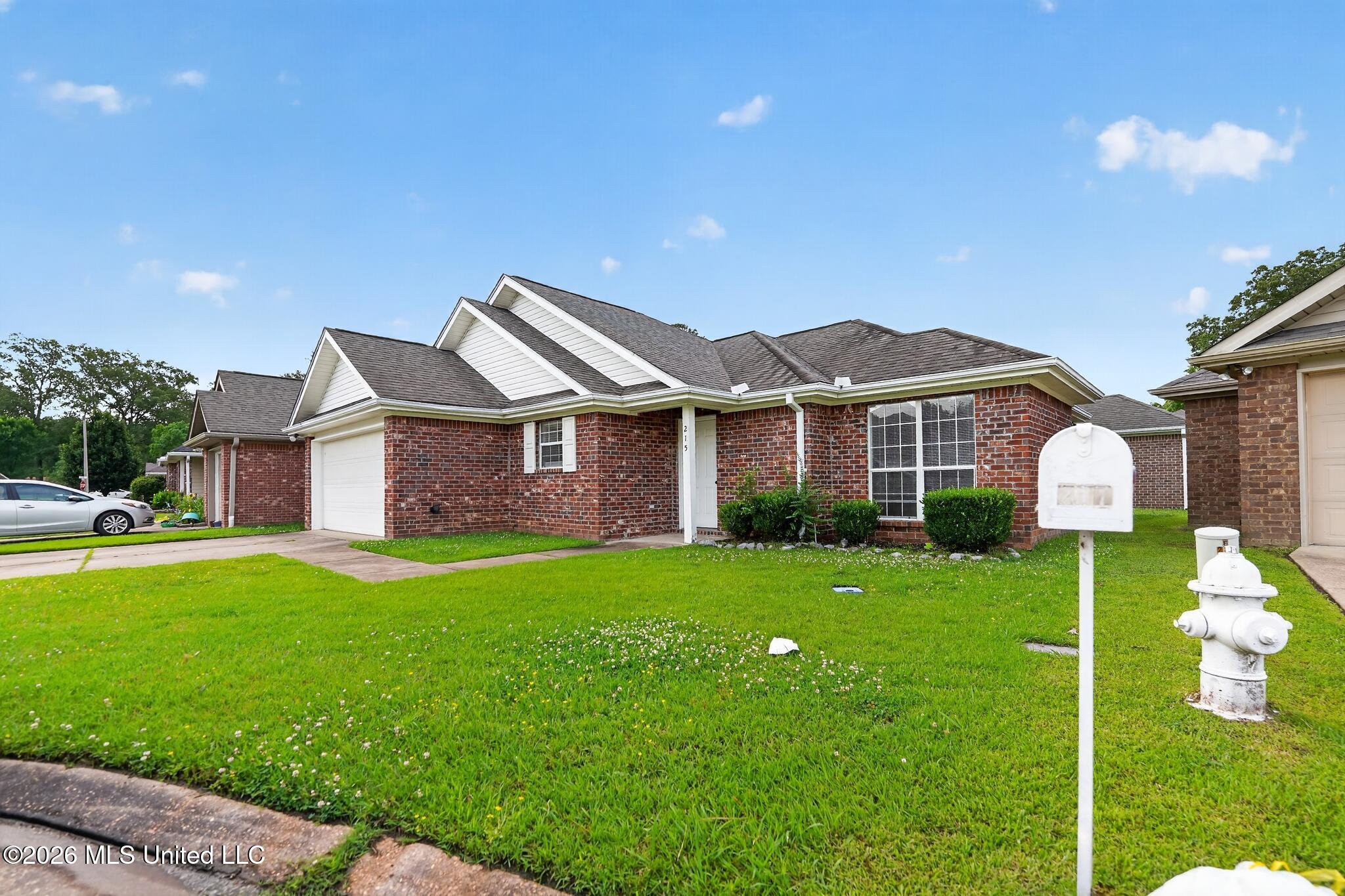 215 David Street Pearl, MS 39208 - Photo 3 of 15 03_215_David_St-Exterior-7571