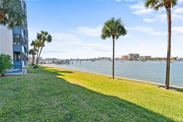 $2,700 | 644 Island Way, Unit 304, Clearwater Beach, FL 33767